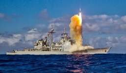 Video: Xem Mỹ và đồng minh đánh chặn tên lửa ở châu Âu