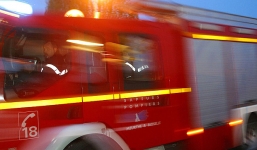 Pháp: Tai nạn xe khách đâm xe tải, ít nhất 42 người chết