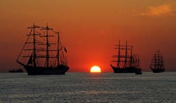 Bình minh tuyệt đẹp trên biển Hải Lý