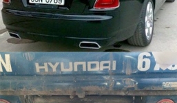 Siêu xe Rolls-Royce 17 tỷ trùng biển số với xe tải 