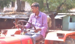 Chàng trai có trái tim nằm ngoài lồng ngực vẫn sống sót kỳ diệu