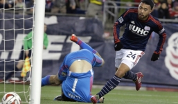 Lee Nguyễn tỏa sáng, New England đánh bại đội bóng của Lampard