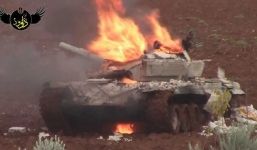 Video: Xe tăng T-72 của Nga bị phe nổi dậy Syria hủy diệt