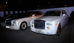 Cặp đôi Rolls-Royce Phantom mạ vàng của đại gia Thái Nguyên 