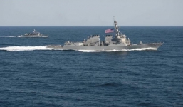 Khu trục hạm Mỹ đang tiến sát đảo nhân tạo Trung Quốc trên Biển Đông