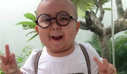 Ku Tin vừa bế chó vừa hát cực đáng yêu