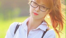 Nhan sắc xinh đẹp của Á khôi đứng lề đường mời 'ôm' giá 5 ngàn 