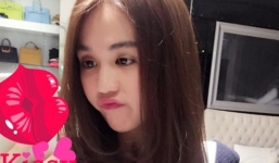 Facebook sao Việt:  Ngọc Trinh trẻ trung như nữ sinh trung học