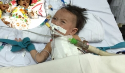 Ca mổ “thần kỳ” cứu sống hai chị em bị bệnh tim bẩm sinh phức tạp