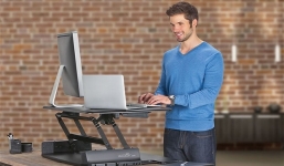 Ngồi hay đứng làm việc là tốt nhất?