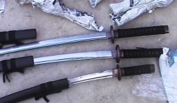 Công an thu giữ gần 100 thanh kiếm Nhật ở Lạng Sơn