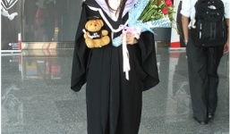 Những nữ sinh Việt dành học bổng tiền tỷ tại Australia