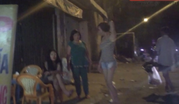 Mại dâm đường Phan Văn Trị: Trai giả gái ôm chặt phóng viên