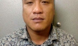 Theo dõi phụ nữ ngoại tình rồi đe dọa để tống tiền