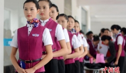 Cận cảnh buổi thi tuyển tiếp viên hàng không ở Trung Quốc