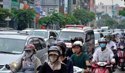 Ôtô không nhường đường cho xe cấp cứu, bị phạt bao nhiêu?