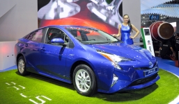 Toyota Prius 2016 siêu tiết kiệm nhiên liệu đến Việt Nam