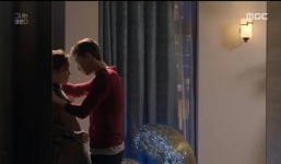 She was pretty tập 15: Hye Jin mang nhẫn đến cầu hôn Sung Joon