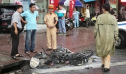 Video: Hiện trường 'xe điên' tông 3 phụ nữ trọng thương ở vòng xoay Dân Chủ