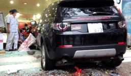 Nạn nhân kể lại giây phút bị xe 'điên' đâm ở vòng xoáy Dân Chủ