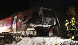 Tai nạn nghiêm trọng: Tàu hỏa Đức đâm xe quân đội Mỹ
