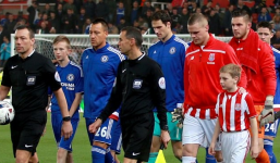 Stoke City vs Chelsea lúc 0h30 ngày 8/11: Thiếu vắng Mourinho