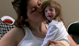 Kỳ lạ bé sơ sinh chỉ nặng 1,2 kg 