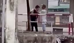 Video ghi cảnh đối tượng nhiễm HIV 'xin đểu' người đi đường