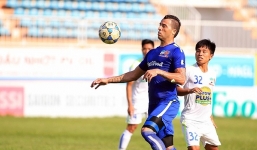 HAGL thử việc ngoại binh 'khủng' để thay thế Công Phượng