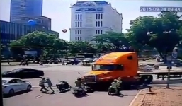 Diễn biến mới nhất vụ xe container 'điên' đâm dòng người chờ đèn đỏ