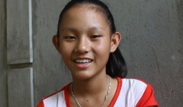 Nữ sinh lớp 6 nhanh trí cứu được hai em chết đuối