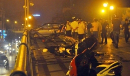 Hé lộ nguyên nhân taxi đâm hàng loạt xe trên cầu vượt ở Hà Nội