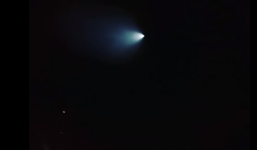 Hải quân Mỹ phóng tên lửa... dân tưởng UFO