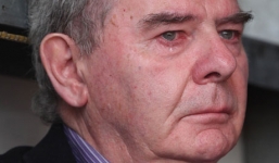 Tỷ phú thế giới “trắng tay” do nợ nần (Phần I)