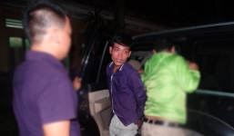 Hàng chục công an vây bắt kẻ giết người trong đám cưới