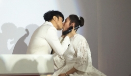 Cổ Cự Cơ trao cho Trần Ánh Tuyết nụ hôn ngọt ngào trong lễ cưới