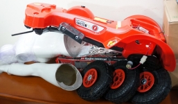 Hà Nội: Bắt nữ quái giấu ma túy trong ôtô đồ chơi