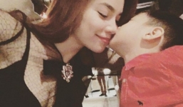 Facebook sao Việt:  Hà Hồ hạnh phúc bên con trai sau những lùm xùm tình cảm