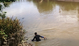 Người nhái lặn tìm cụ bà 73 tuổi mất tích trên sông Rạch Chiếc