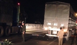 Xe máy đâm vào đuôi xe đầu kéo, nam thanh niên tử vong tại chỗ