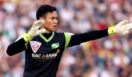 SLNA lo giữ chân thủ môn số 1 của ĐT Việt Nam  