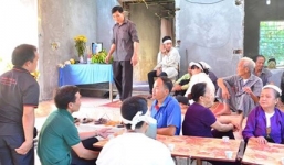 Giết vợ, đâm hàng xóm trọng thương vì níu kéo tình cảm không thành