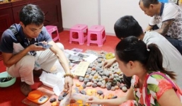 Sự thật đá cổ Trung Quốc nổi trên nước 210 triệu/kg