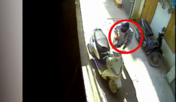 Video: Trộm bẻ khóa dắt 3 xe máy của thầy giáo, sinh viên nhanh như chớp