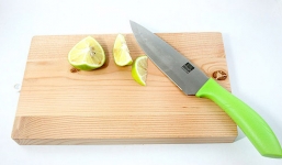 Mẹo khử sạch mùi tanh trên thớt cực nhanh, cực đơn giản