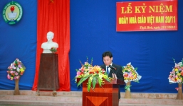 Bộ GD-ĐT không tiếp khách, nhận hoa ngày Nhà giáo Việt Nam 20/11