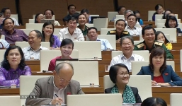 Bộ trưởng khiến Quốc hội cười: Thà gây cười còn hơn gây ngủ!