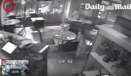 Video: Người phụ nữ thoát chết trước họng súng của khủng bố ở Paris