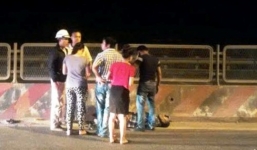 Tài xế bị đánh quỳ gối xin tha giữa quốc lộ