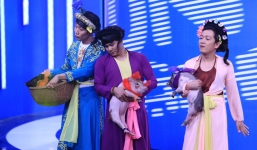 Trường Giang, Trấn Thành giả gái với áo tứ thân 'xấu không thể tả'